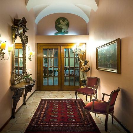 Residenze Dell'Angelo Hotel Locarno Bagian luar foto