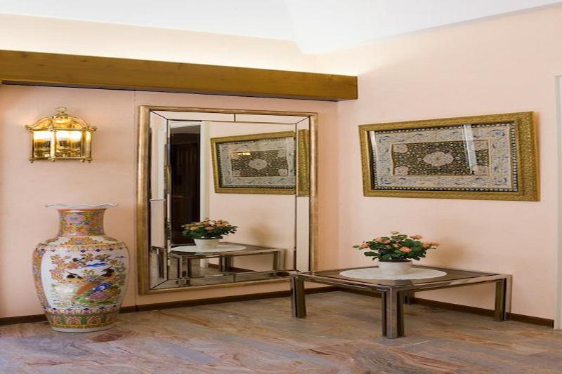 Residenze Dell'Angelo Hotel Locarno Bagian luar foto