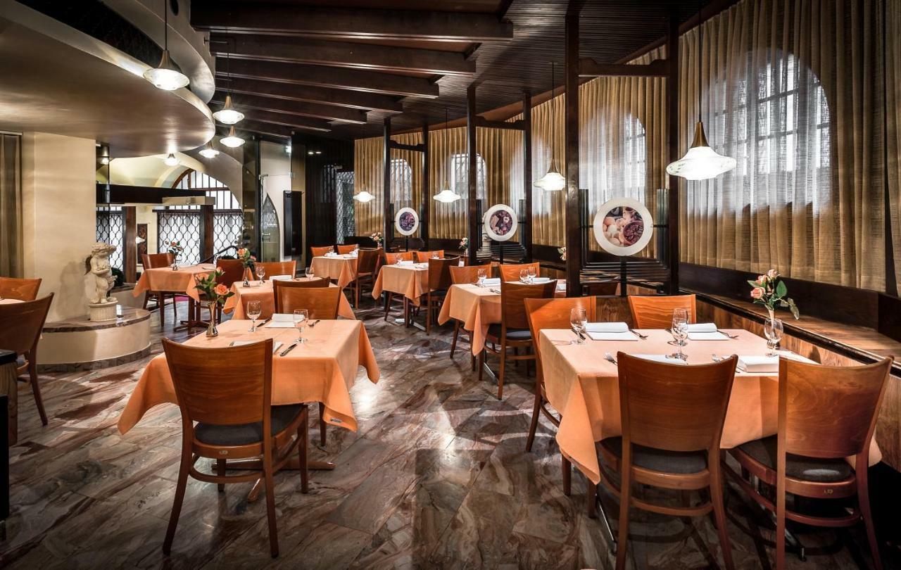 Residenze Dell'Angelo Hotel Locarno Bagian luar foto