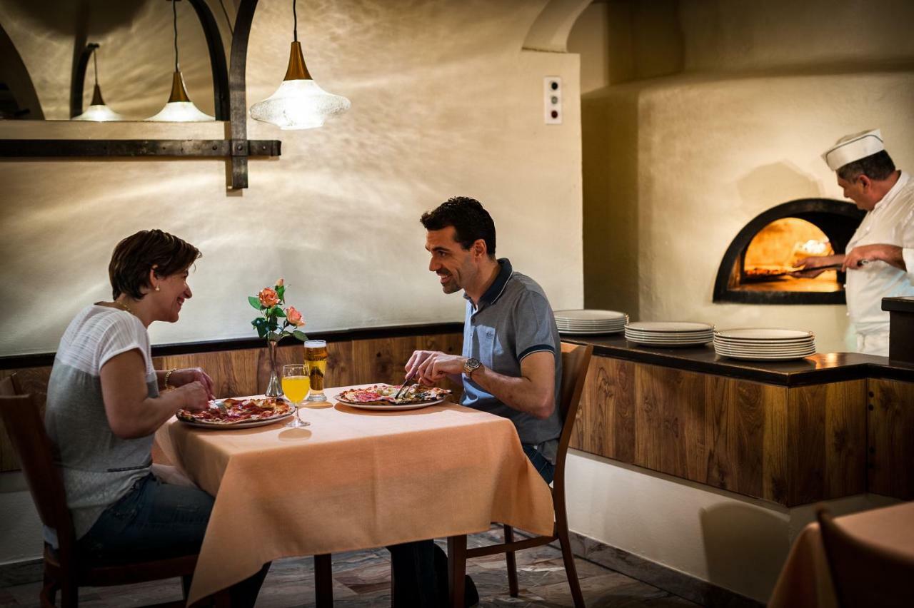Residenze Dell'Angelo Hotel Locarno Bagian luar foto