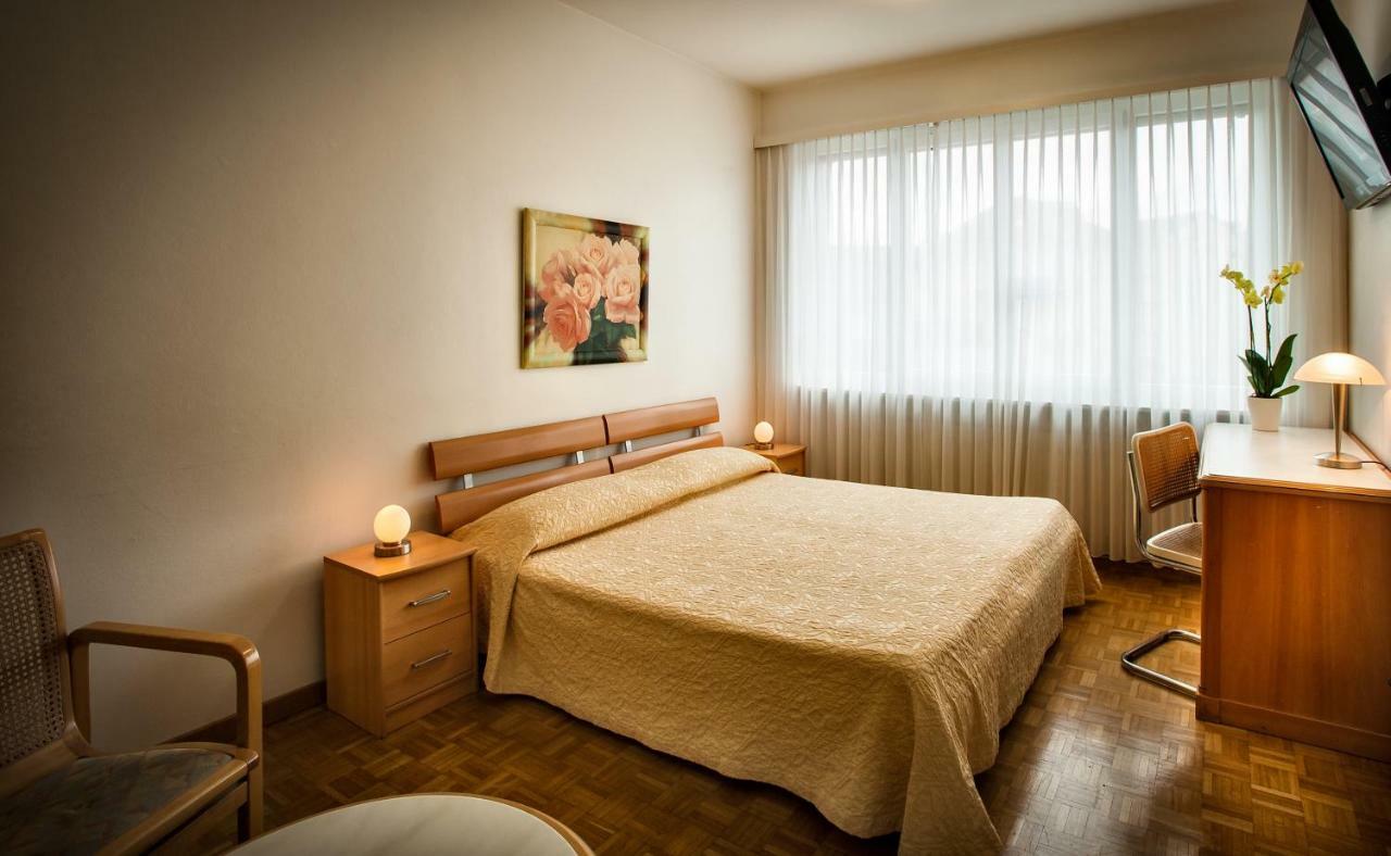 Residenze Dell'Angelo Hotel Locarno Bagian luar foto