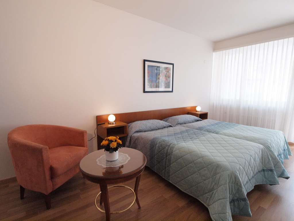 Residenze Dell'Angelo Hotel Locarno Ruang foto