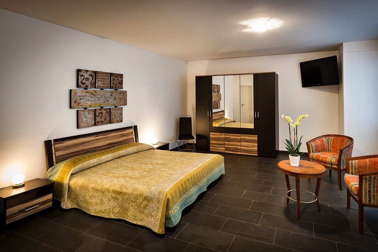 Residenze Dell'Angelo Hotel Locarno Bagian luar foto